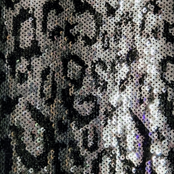 THALIA Sodi Women's Sequined Animal-Print Top Size X-Small - Picture 4 of 7